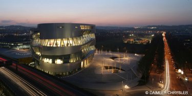 Museo Mecedes-Benz en Stuttgart, Alemania.